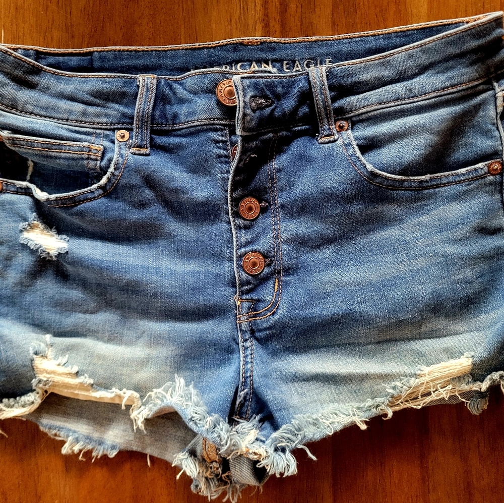 American Eagle Shortie shorts